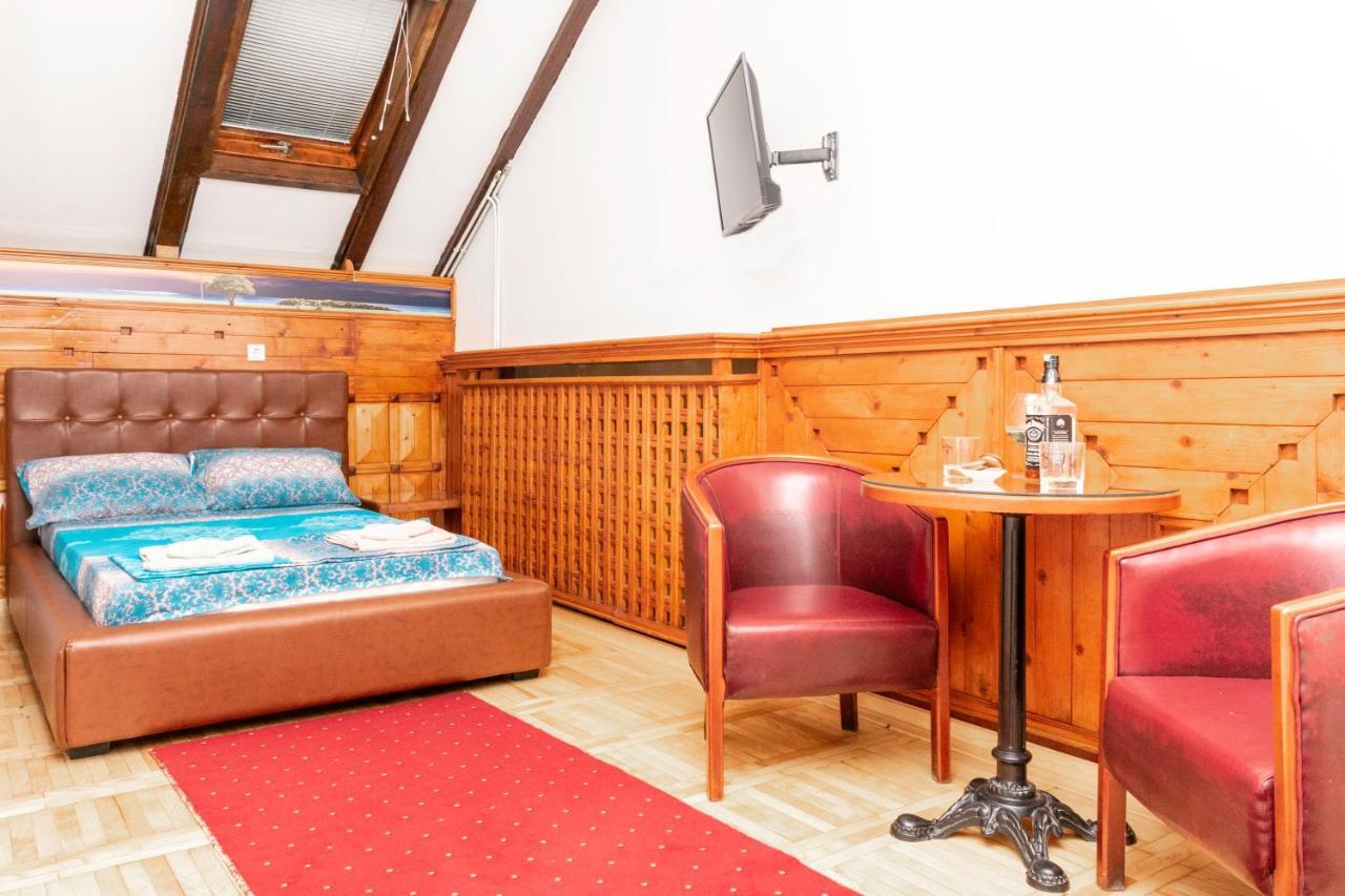 Fortezza Rooms Ni المظهر الخارجي الصورة